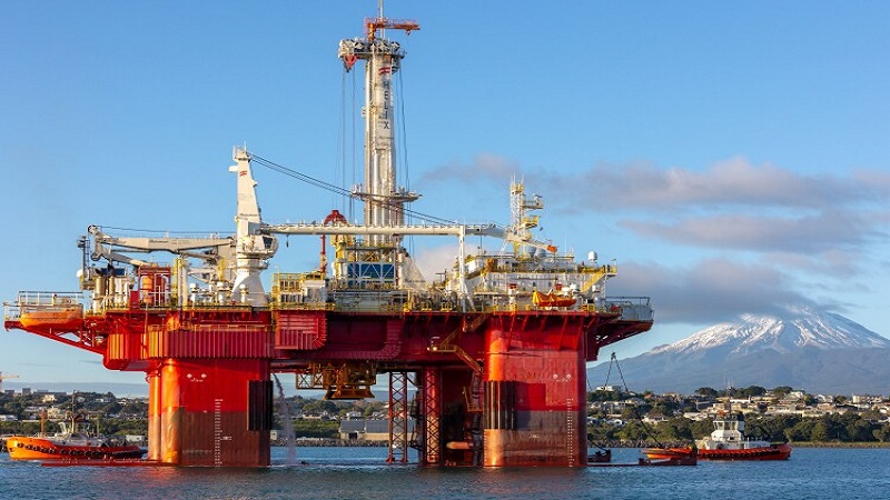 The Q7000 vessel will remain berthed in Port Taranaki for a week before heading to the Tui field to commence with the third stage of the decommissioning campaign. (Image Source: Helix Energy Solutions) 