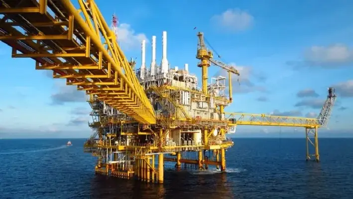 offshore-oil-rig-against-blue-sky