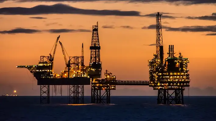 North_Sea_rig_offshore_well_intervention_Helix