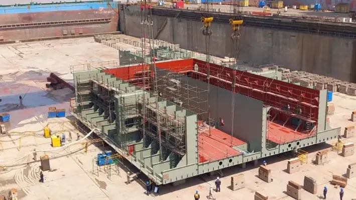 Braceheart_barge_China_Shipyard_Australia_Allseas