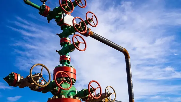 Offshore_oil_and_gas_platform