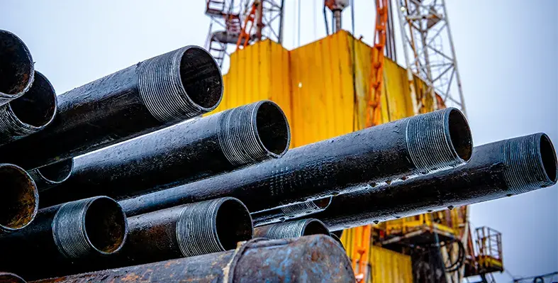 Image_of_offshore_pipes_with_puncher_tool 