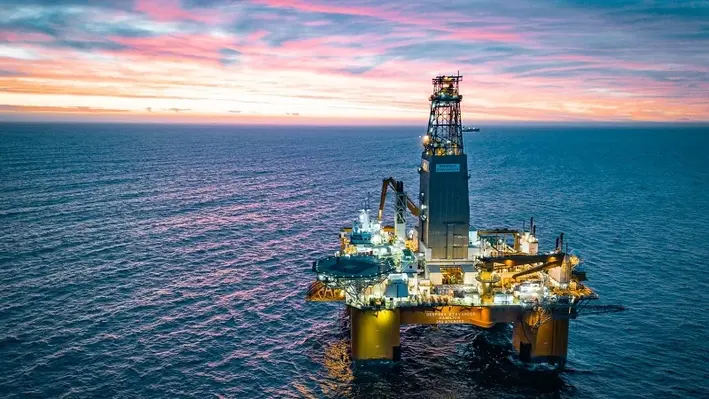 Image of an Odfjell Technology rig in the sea