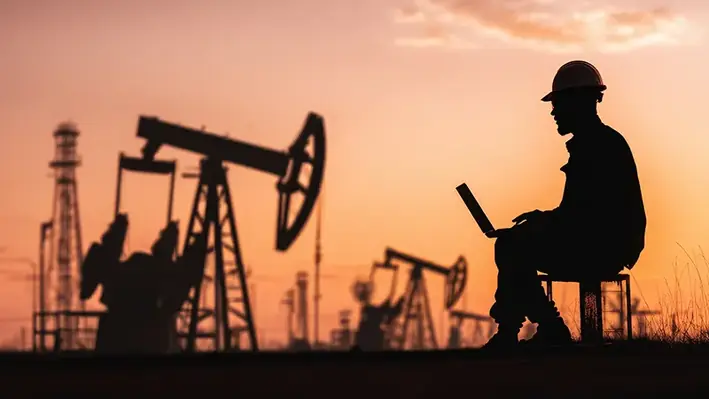 Oil-well-desert-engineer-silhouette