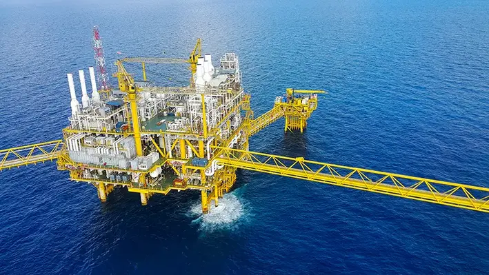Offshore_oil_and_gas_platform