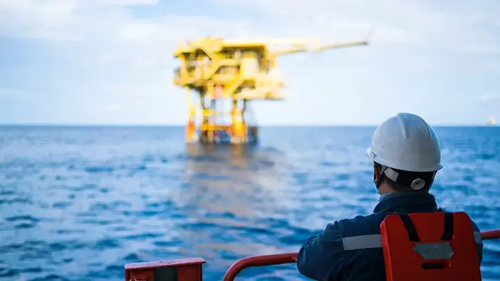 Offshore_oil_and_gas_wellhead_remote_platform