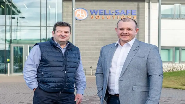 Alan Duncan, CEO, Interventek (L) and Steven Chalmers, Wells Subsea Manager at Well-Safe Solutions (R). (Image source: Interventek)