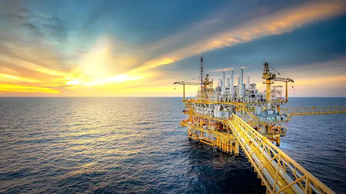 Offshore_oil_and_gas_platform