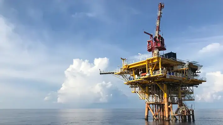Offshore_oil_and_gas_platform