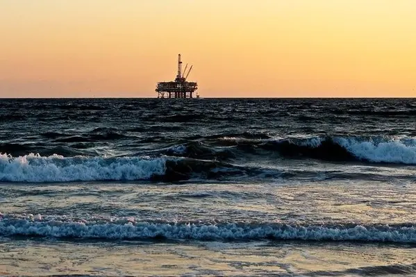 Pixabay oil rig