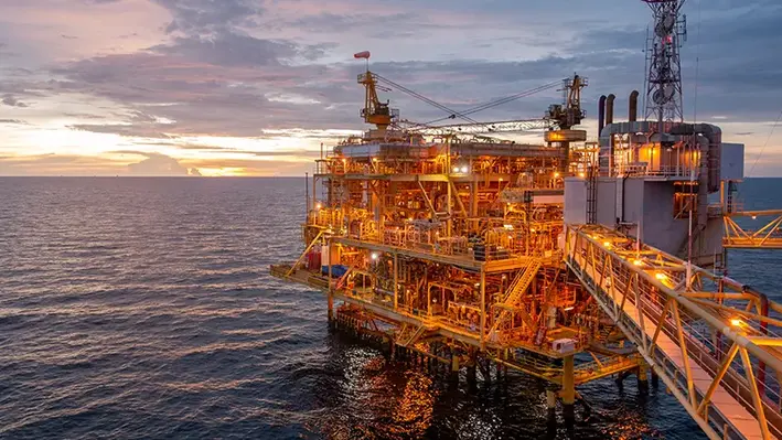 Offshore_oil_and_gas_platform